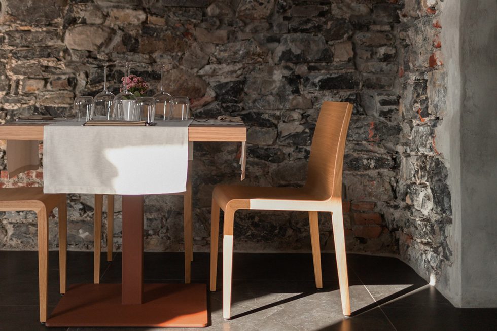Gli interni della Locanda Cavallino a Varenna